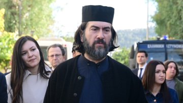 Πατέρας Αντώνιος δίκη Κιβωτός του Κόσμου