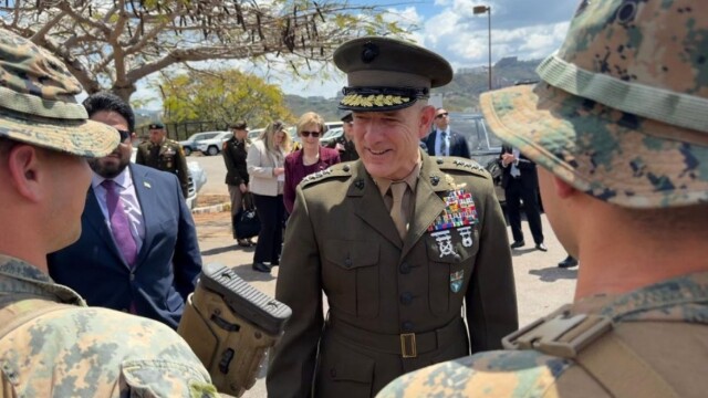 Στρατηγός Φράνσις Ντόνοβαν εισβολή Κούβα δηλώσεις Γερουσία