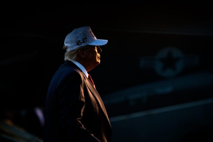 Τελεσίγραφο Τραμπ στο Ιράν για Στενό Ορμούζ