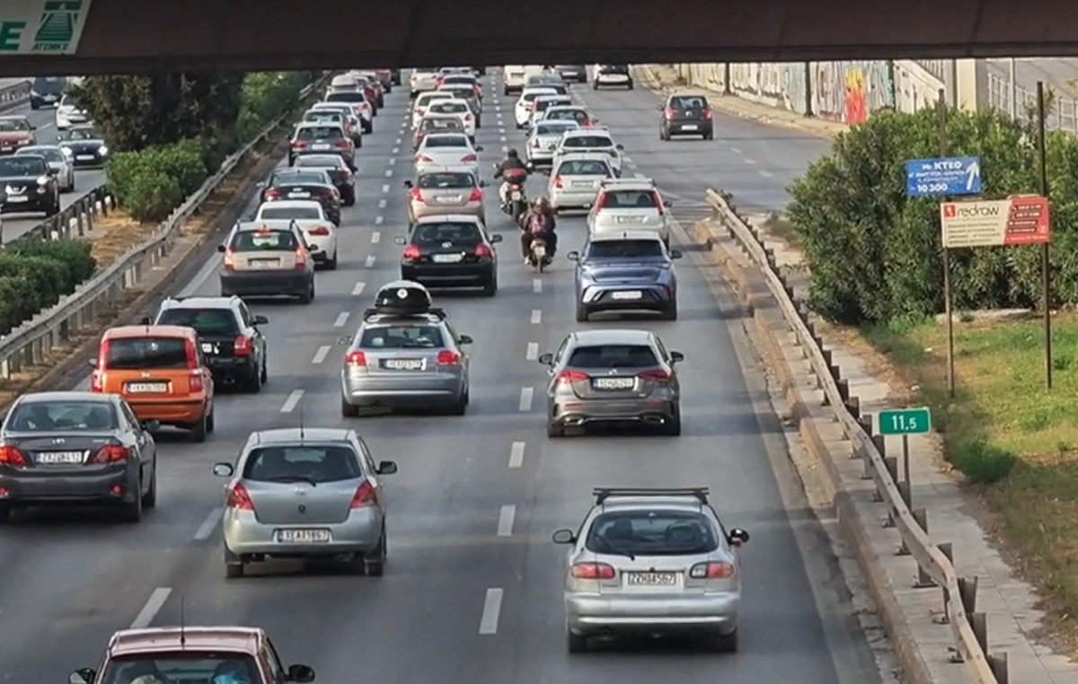 Απεργία ταξί στην Αθήνα: Χάος στους δρόμους με καθυστερήσεις 20' Απεργία ταξί Αθήνα κίνηση δρόμοι καθυστερήσεις