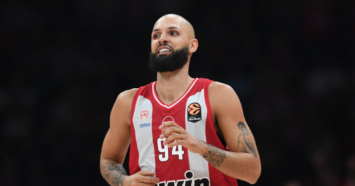 25η Μαρτίου ευχές από Φουρνιέ και Γκάλι