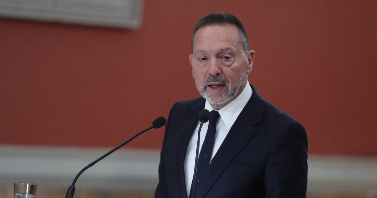 Ελληνική οικονομία 2026: Αναθεώρηση στο 1,9% από ΤτΕ Ελληνική οικονομία 2026 αναθεώρηση προβλέψεων ΤτΕ