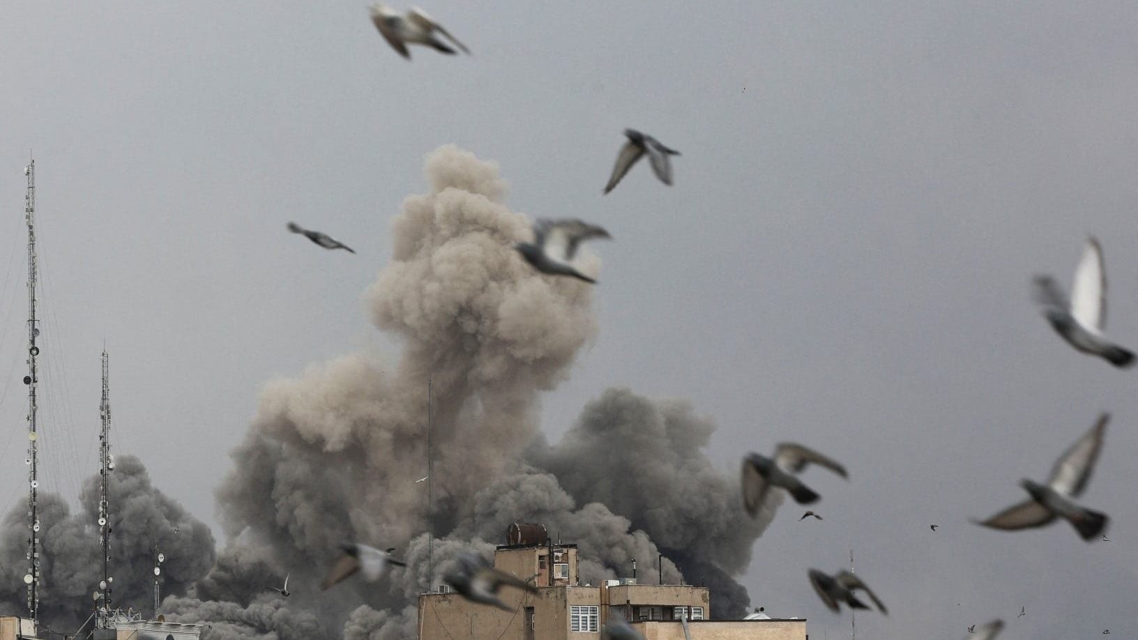 Αμερικανικές ναυτικές επιχειρήσεις κατά ιρανικών επιθέσεων στη Μέση Ανατολή