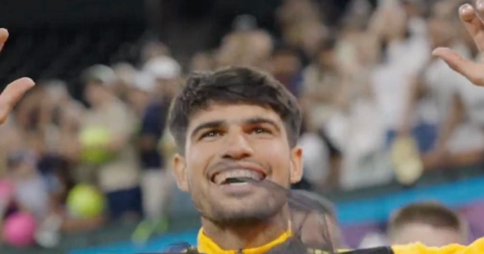 Αλκαράθ με στολή μέλισσας Indian Wells τουρνουά τένις