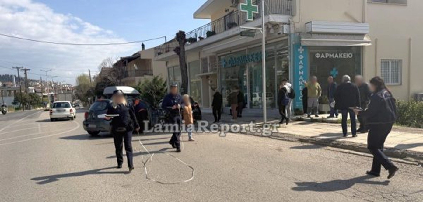 Τροχαίο Λαμία λεωφόρο Καλυβίων αυτοκίνητο