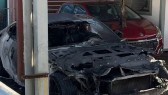 εμπρησμός αυτοκινήτου μάντρα Πάτρα φωτιά BMW