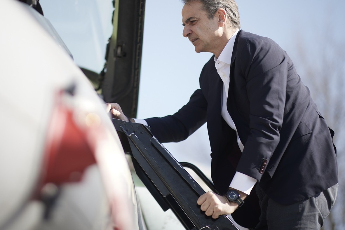 Μητσοτάκης επίσκεψη Λάρισα Πολεμική Αεροπορία