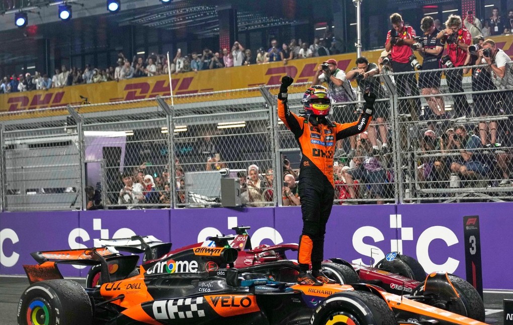 Γιώργος Γεραπετρίτης στο Βερολίνο για τις επιθέσεις σε ελληνικά πλοία