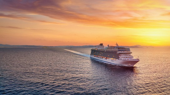 κινεζικό κρουαζιερόπλοιο Adora Flora City στη Σαγκάη