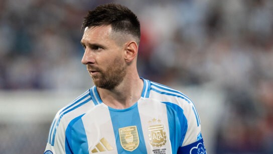 Εμιλιάνο Μαρτίνες Άστον Βίλα κανονισμοί FA