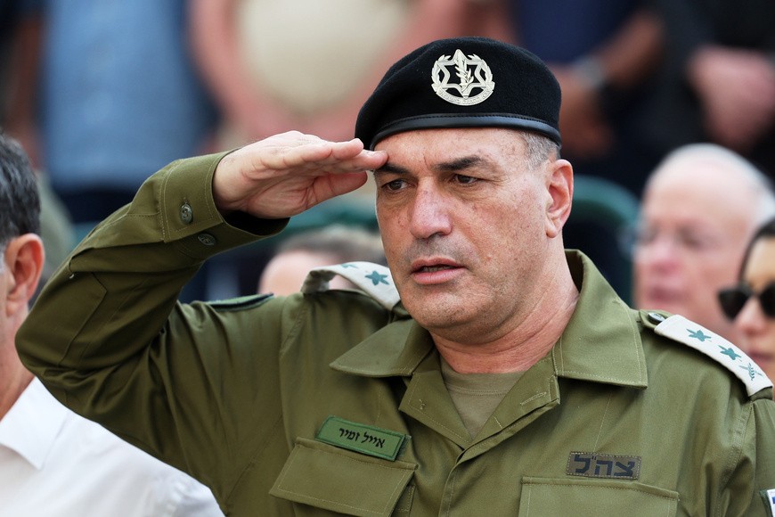 Αστυνομικές δυνάμεις στη ΓΑΔΑ κατά την πανικό χειροβομβίδες