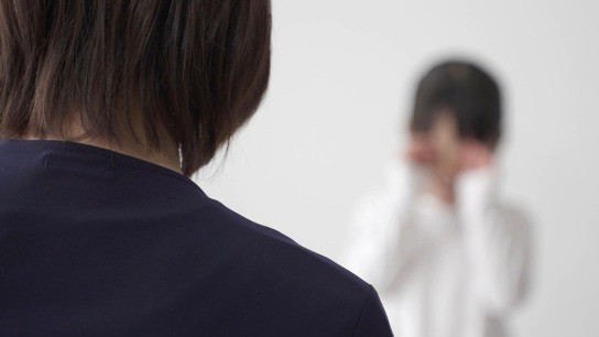 ενδοοικογενειακή βία κούρεψε κόρη Θεσσαλονίκη Εύοσμος