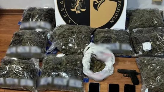 Σύλληψη διακινητή ναρκωτικών στο Χαλάνδρι με ναρκωτικά