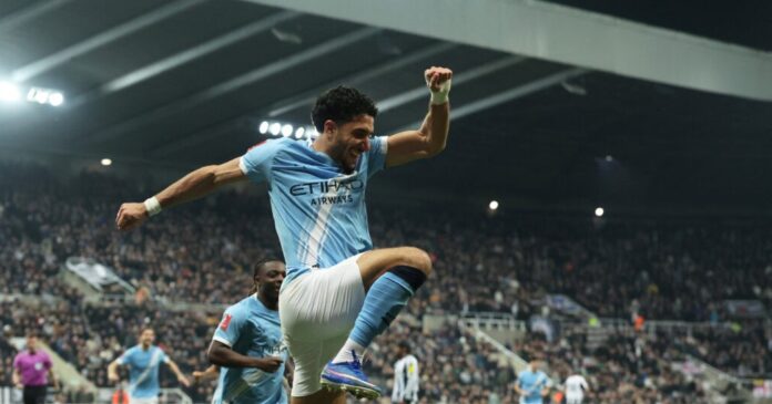 Ο Μαρμούς πανηγυρίζει γκολ Μάντσεστερ Σίτι κατά Νιούκαστλ