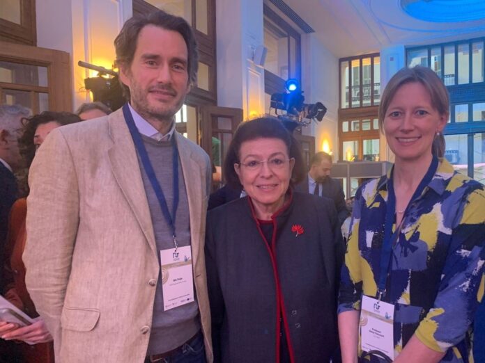 Πίνακας Ντελακρουά Μεσολόγγι Λίνα Μενδώνη