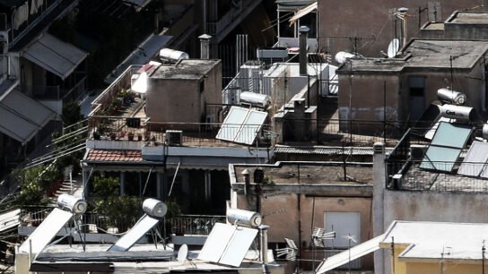 ψηφιακή εκπαίδευση ηλικιωμένων σε κέντρο