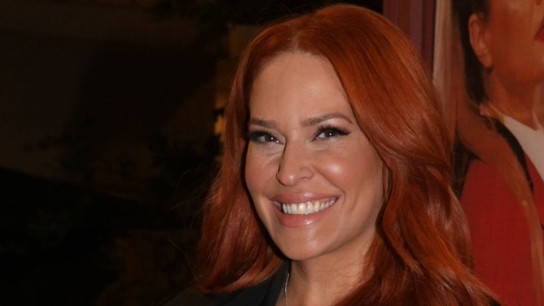 Σίσσυ Χρηστίδου με το μωρό της και τη μητέρα της