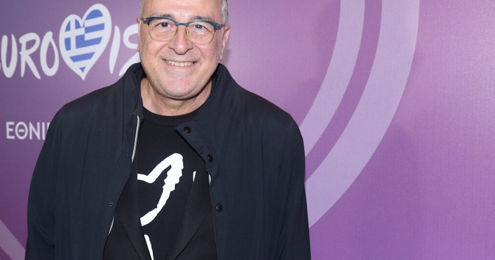 Γιώργος Κουβαράς παρουσιαστής Παρέα ΕΡΤ