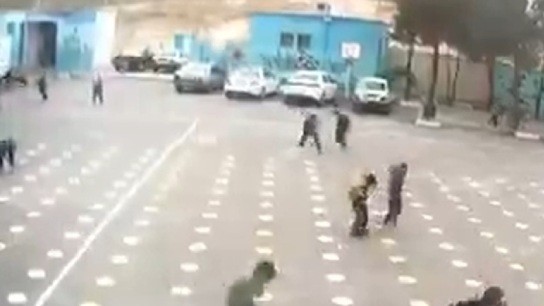 Βομβαρδισμός σχολείου στην πόλη Μινάμπ Ιράν