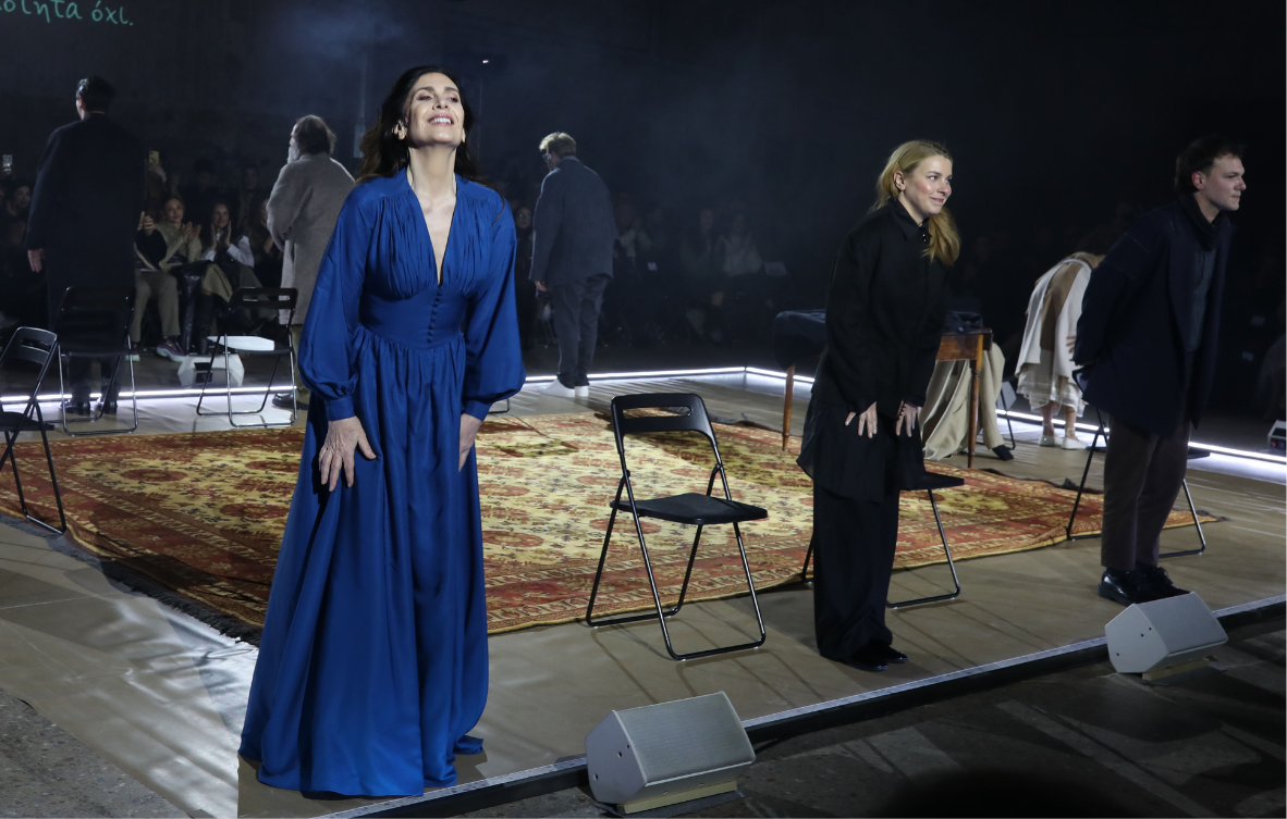 Βανς στην Ουγγαρία τον Απρίλιο για στήριξη Όρμπαν Τζέι Ντι Βανς και Βίκτορ Όρμπαν στη Βουδαπέστη