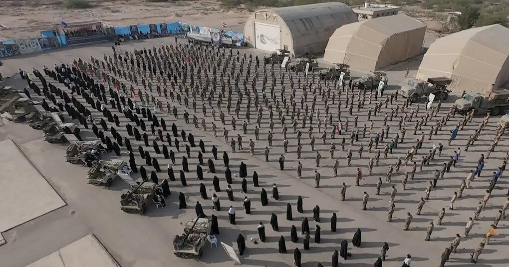 Ιράν Περσικός Κόλπος νησιά Χαργκ στρατιωτική ένταση