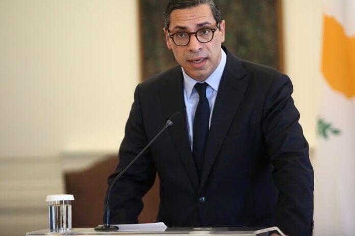 Κωνσταντίνος Κόμπος διπλωματία Κύπρος