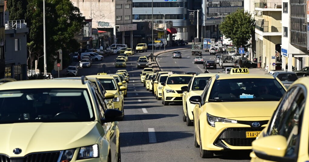 Απεργία ταξί τη Δευτέρα: Χειρόφρενο για 24 ώρες Απεργία ταξί Αθήνα συγκέντρωση ΣΑΤΑ