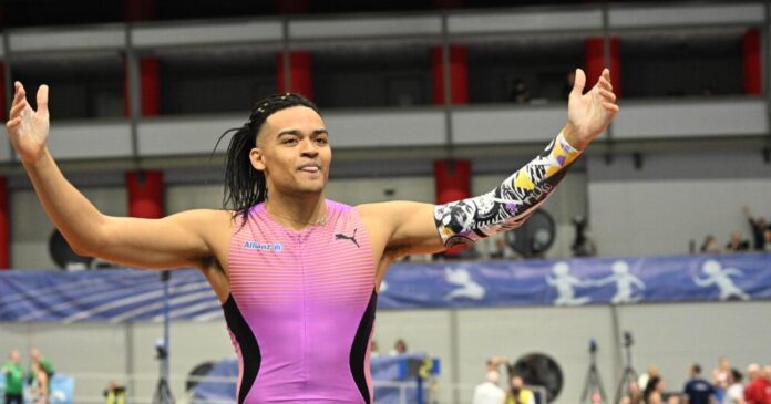 Εμμανουήλ Καραλής επί κοντώ Ρουέν άλμα