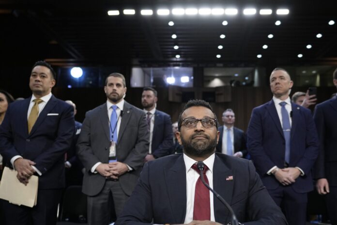 Προειδοποίηση απάτης email με όνομα FBI διευθυντή