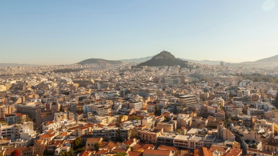 Γραφική παράσταση τιμών πλειστηριασμών ακινήτων στην Ελλάδα το 2025