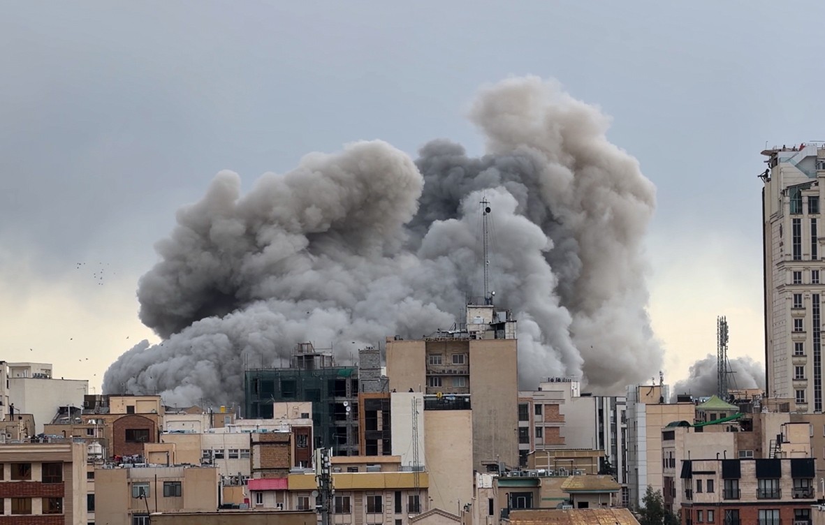 ιράν καθεστώς διοίκηση τεχεράνη στρατιωτικές δομές