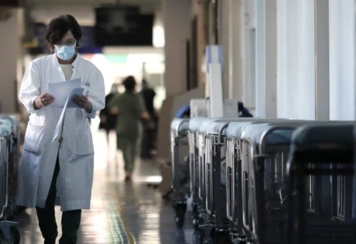 Μηνιγγίτιδα Κρήτη δύο αδερφές ΜΕΘ νοσοκομείο