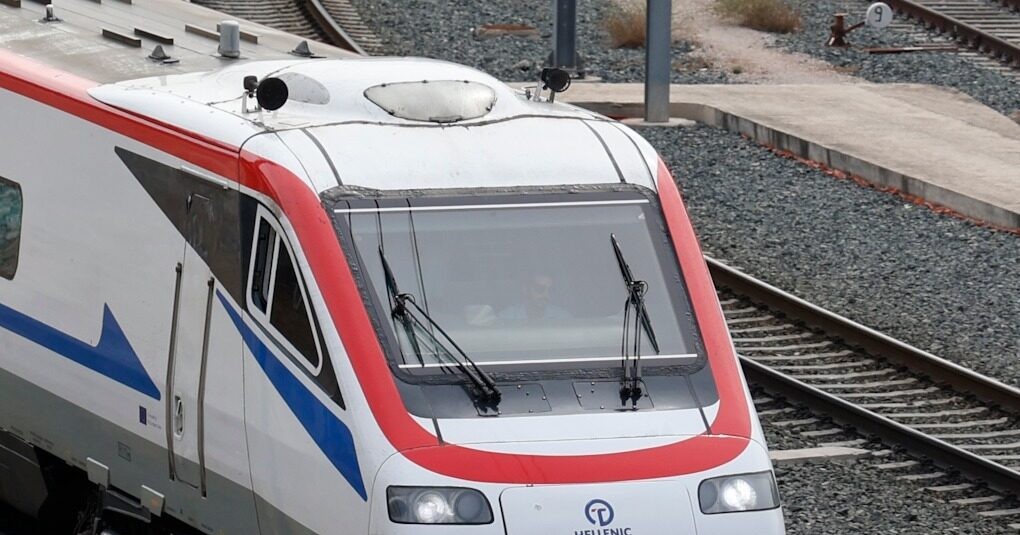 Ξεκίνησε η δίκη των Τεμπών με απεργία και χάος δίκη Τεμπών Λάρισα συγγενείς θυμάτων δικαστήριο