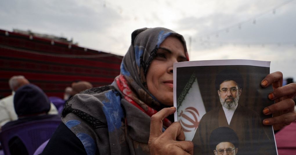 Μοτζταμπά Χαμενεΐ: Ο πατέρας του δεν τον ήθελε ηγέτη Μοτζταμπά Χαμενεΐ νέος ανώτατος ηγέτης Ιράν