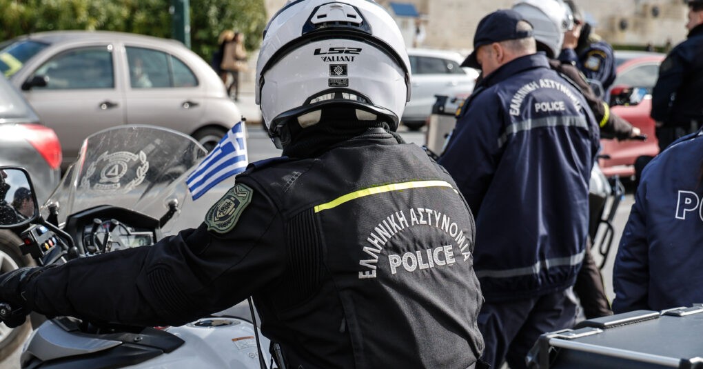 Αστυνομική επιχείρηση παράτυποι μετανάστες κουρείο Θεσσαλονίκης