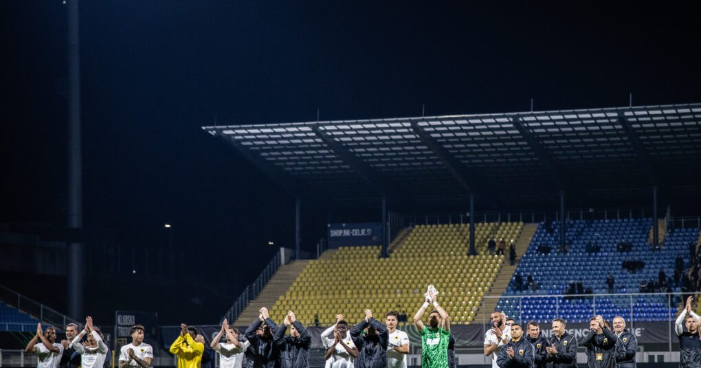 ΑΕΚ πανηγυρισμοί νίκη Τσέλιε Σλοβενία Conference League