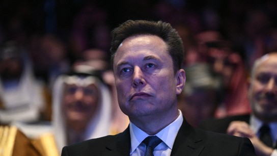 Έλον Μασκ πλουσιότερος άνθρωπος κόσμου Forbes