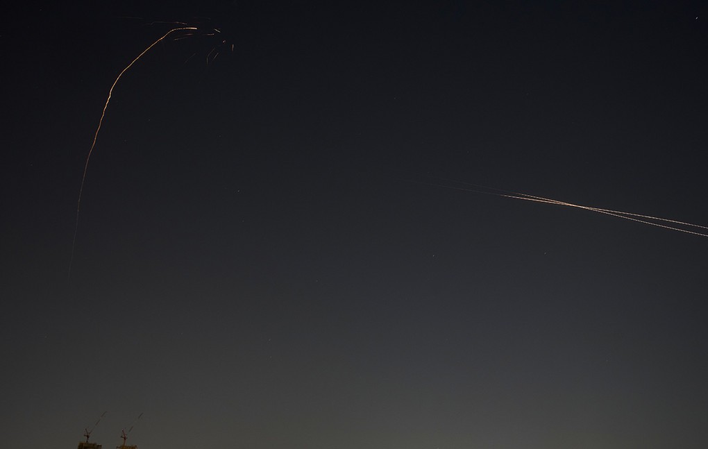 Σειρήνες αντιαεροπορικού συναγερμού ηχούν για πυραύλους Ιράν