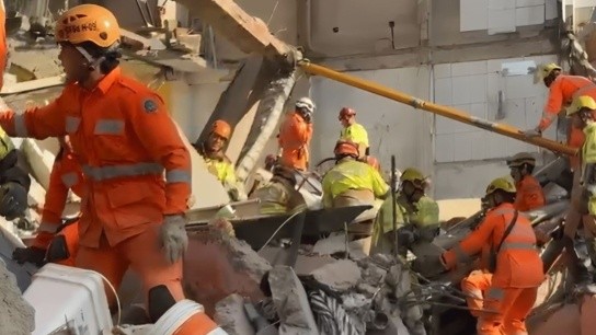 Συντρίμμια από την κατάρρευση οίκου ευγηρίας στο Μπέλο Οριζόντε της Βραζιλίας