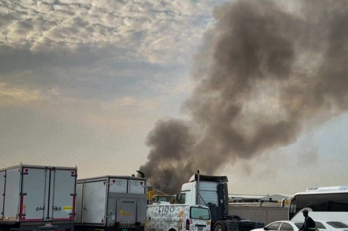 Συλλήψεις στα Εμιράτα για ψευδείς ειδήσεις