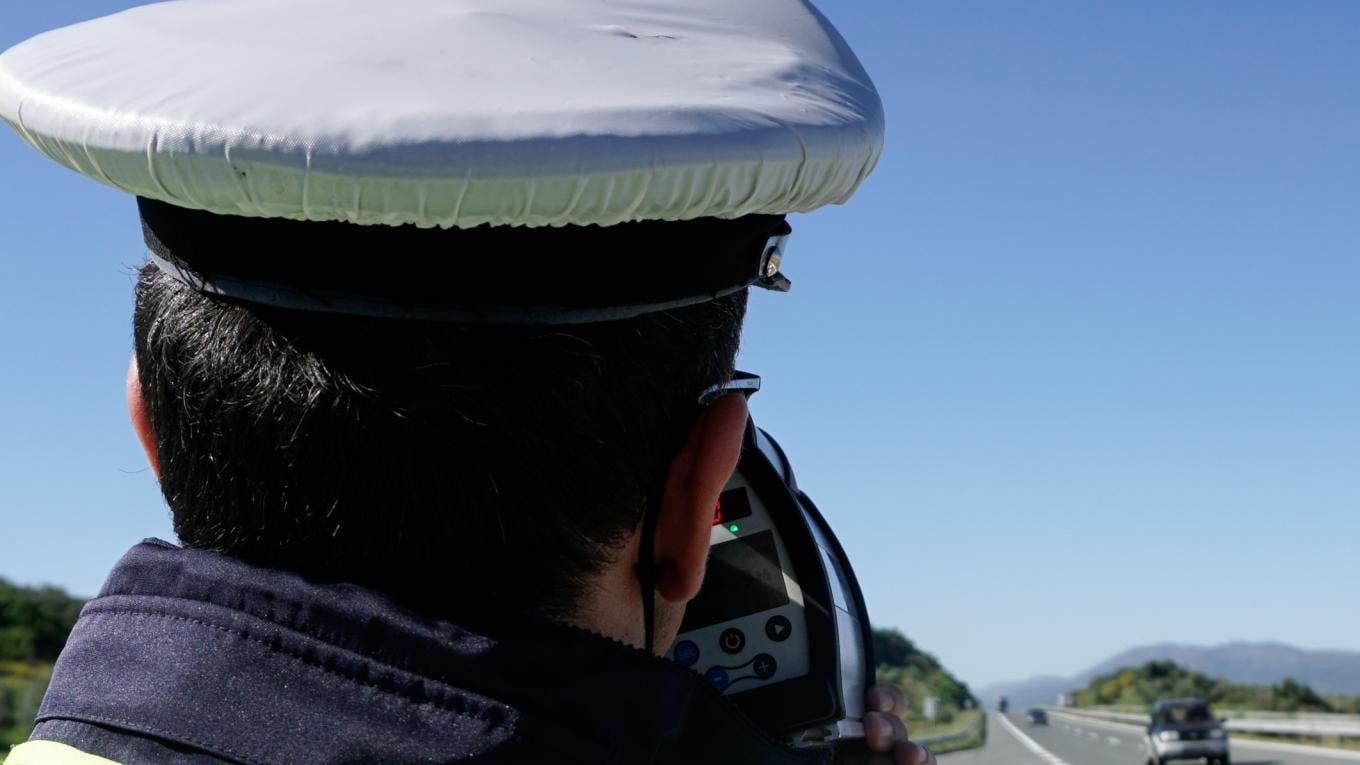 Μοτοσυκλέτα σε δρόμο σύλληψη τροχαία