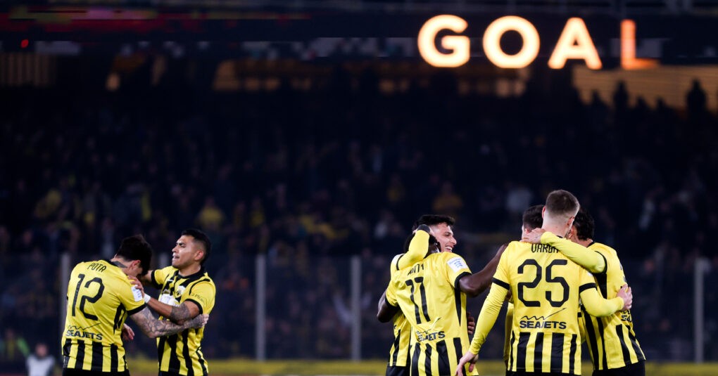 Super League πλέι οφ: Πρώτη η ΑΕΚ, έπεσαν ΠΑΟΚ και Ολυμπιακός ΑΕΚ πρώτη Super League πλέι οφ