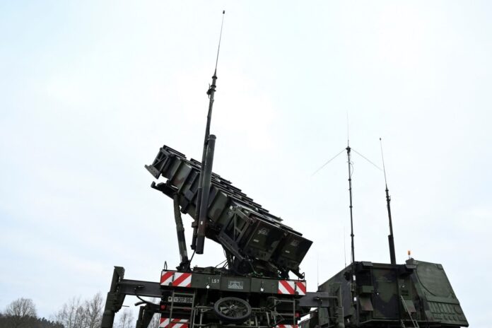 Αναχαιτιστικοί πύραυλοι Patriot στρατιωτική άμυνα