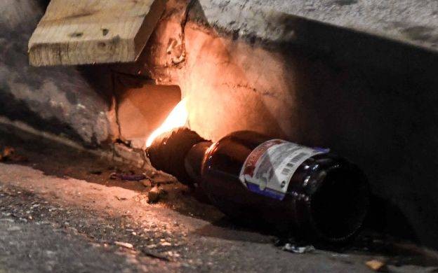 Προαύλιο σχολείου Ευκαρπία Θεσσαλονίκης επίθεση μολότοφ