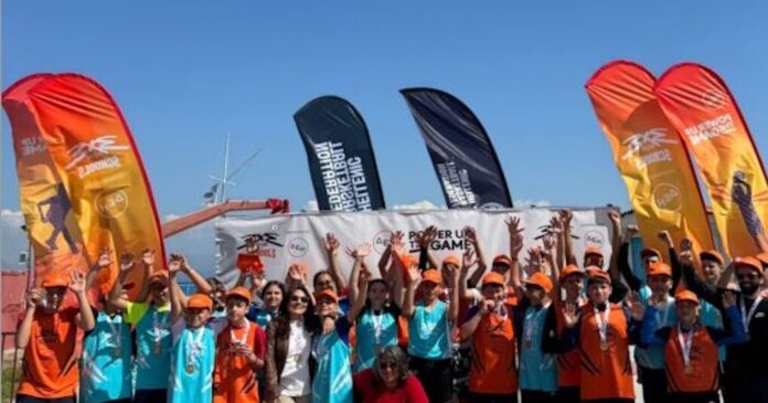 Μαθητές παίζουν μπάσκετ 3x3 στο πρόγραμμα Schools ΔΕΗ