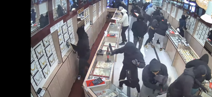 Ληστεία κοσμηματοπωλείο Καλιφόρνια μασκοφόροι βίντεο