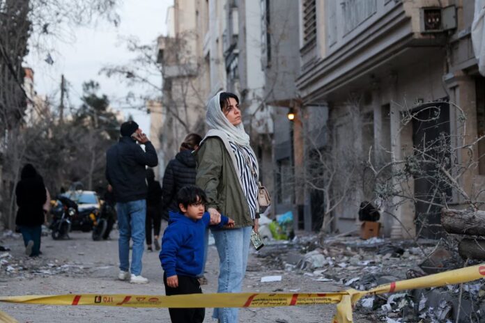 Κλιμάκωση στη Μέση Ανατολή με στρατιωτικές επιχειρήσεις στην Τεχεράνη και τη Βηρυτό