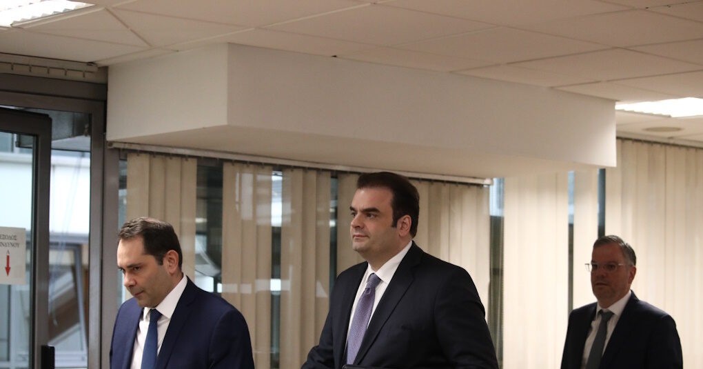 Επιδότηση καυσίμων 300 εκατ. για Απρίλιο-Μάιο επιδότηση καυσίμων πρατήριο βενζίνης Ελλάδα