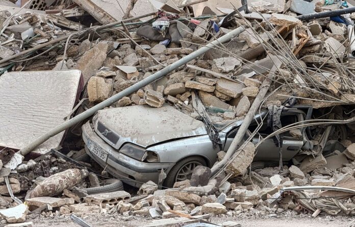 Δημοσιογράφος MEGA καταγράφει εχθροπραξίες Μέση Ανατολή