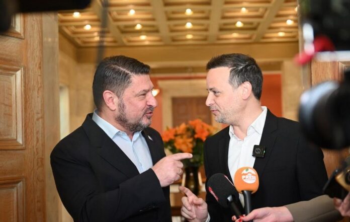 ΑΕΚ Τσέλιε Conference League διαιτητής Γκοντίνιο